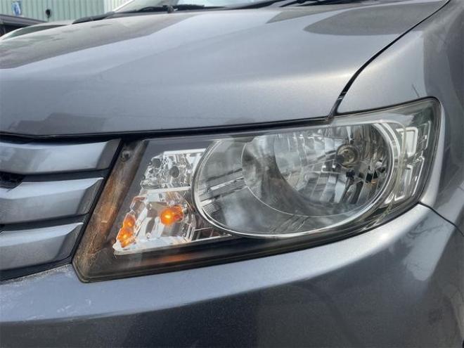 フリードスパイクＧ　ジャストセレクション　４ＷＤ　ＥＴＣ　バックカメラ　両側スライド・片側電動　電動格納ミラー　ＡＴ　ＡＢＳ　ＥＳＣ　エアコン 4WD 1500 5Dr