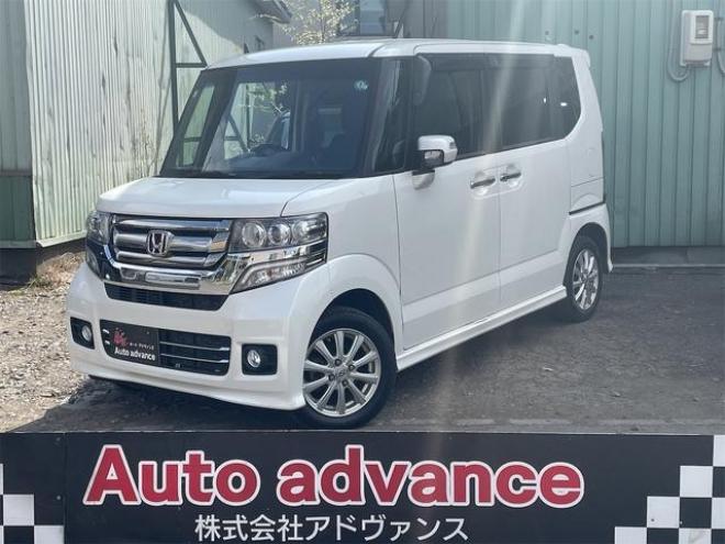 N-BOXカスタム Ｇ・Ｌパッケージ　後期モデル　４ＷＤ　新在庫値　下げ中！ＧＷスペシャル！　ＥＴＣ　バックカメラ　両側スライド・片側電動　ナビ　ＴＶ　ＨＩＤ　スマートキー　アイドリングストップ　シートヒーター　ベンチシート 4WD 660 5Dr