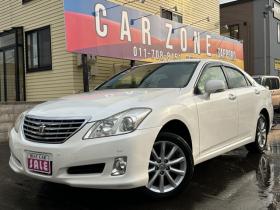 クラウン　ロイヤル 3.0 ロイヤルサルーン i-Four 4WD　純正HDDナビ　ビルトインETC　プッシュスタート　地デジ　純正アルミホイール夏　バックモニター　横滑り防止装置 3000