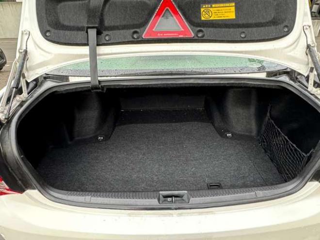 クラウンロイヤル 3.0 ロイヤルサルーン i-Four 4WD　純正HDDナビ　ビルトインETC　プッシュスタート　地デジ　純正アルミホイール夏　バックモニター　横滑り防止装置 3000