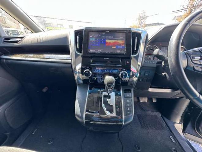 ヴェルファイア2.5 Z 4WD　寒冷地仕様　両側パワースライドドア　Bluetooth　ナビ　地デジ　衝突軽減ブレーキ　純正アルミホイール　　ビルトインETC　プッシュスタート　アイドリングストップ　サイドブレーキホールド 2500