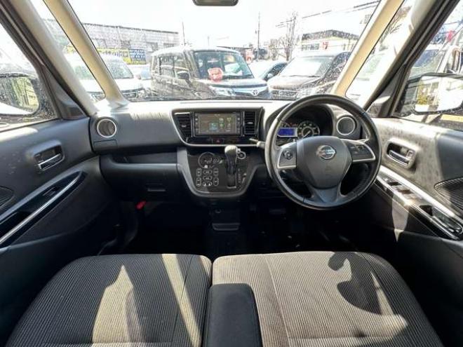 デイズルークスハイウェイスター Gターボ 4WD　ワンタッチ両側オートスライドドア　ナビ　Bluetooth　地デジ　運転席シートヒーター　衝突軽減ブレーキ　アイドリングストップ　横滑り防止装置　アラウンドビューモニター　バックモニター　純正アルミホイール 660