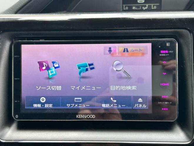 ヴォクシー2.0 X 4WD　電動スライドドア　冬タイヤセット　ドラレコ　アクセル踏み間違い防止装置 ナビTVバックモニター 2000