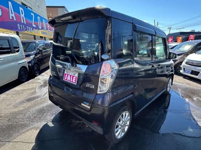 デイズルークスハイウェイスターX 4WD　片側パワースライドドア　SDナビ　地デジ　運転席シートヒーター　アイドリングストップ　アラウンドビューモニター　バックモニター　純正アルミホイール夏　プッシュスタート　インテリジェントキー 660