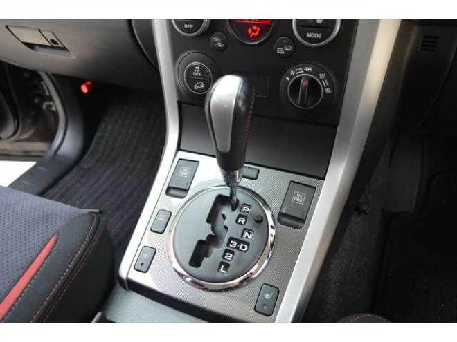 エスクード2.4 クロスアドベンチャー 4WD　ワンオーナー特別仕様車4WD横滑り防止装置サンルーフ社外ディスプレイオーディオバックカメラETCハーフレザーシートヒーターHIDライトクルーズコントロール 2400