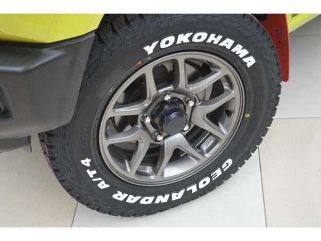 ジムニーXC 4WD　ワンオーナー車5速マニュアル4WDターボセーフティサポート搭載8インチナビTVドライブレコーダーLEDライトETCクルーズコントロール純正マットフラップ 660