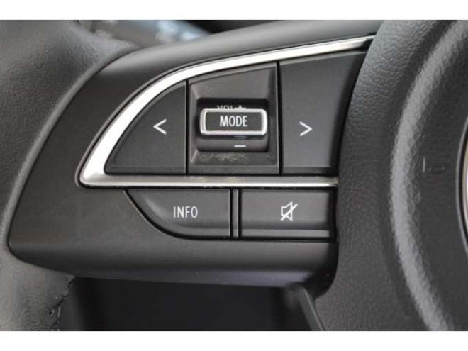 ジムニーXC 4WD　ワンオーナー車5速マニュアル4WDターボセーフティサポート搭載8インチナビTVドライブレコーダーLEDライトETCクルーズコントロール純正マットフラップ 660