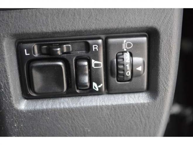 ジムニーランドベンチャー 4WD　ワンオーナー特別仕様車5速マニュアル4WDターボ7インチワイドナビTVバックカメラETCハーフレザーシートヒーター 660
