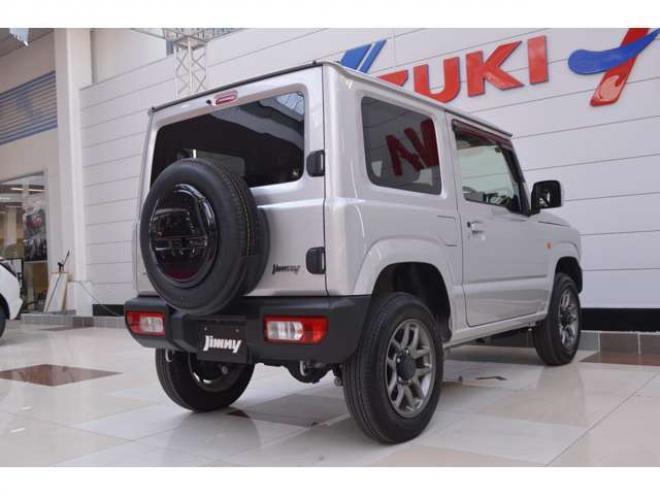 ジムニーXC 4WD　ワンオーナー車F5速マニュアル4WDターボセーフティサポート搭載アイドリングストップ横滑り防止装置11インチディスプレイオーディオハイビームアシストLEDライトクルーズコントロール 660