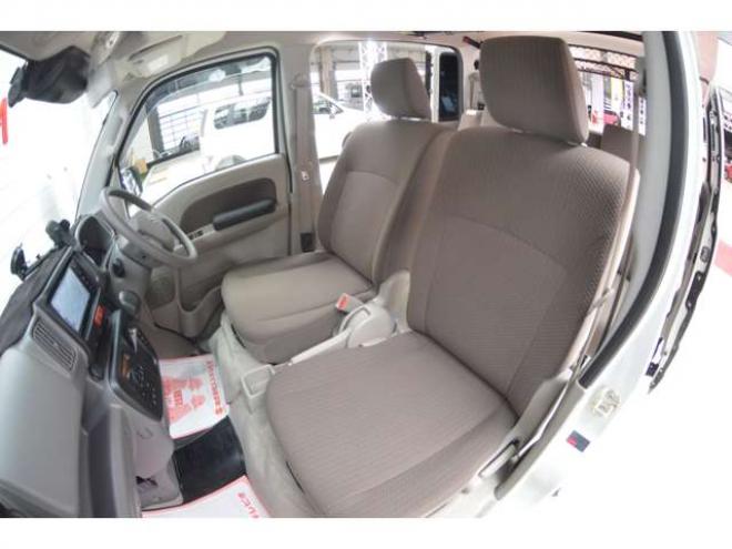 エブリィジョイン ターボ ハイルーフ 4WD　ワンオーナー車4WDターボCVTセーフティサポート搭載アイドリングストップ横滑り防止装置ディスプレイオーディオ両側オートスライドドアETCハイビームアシストLEDライトドライブレコーダー 660