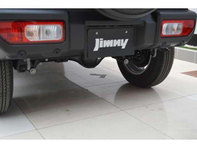 ジムニーXC 4WD　ワンオーナー車4WDターボ横滑り防止装置セーフティサポート搭載アイドリングストップ横滑り防止装置クルーズコントロールハイビームアシストLEDライト 登録済未使用車 660