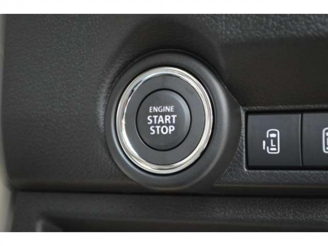 ワゴンRスマイルハイブリッド X 4WD　クリームコーデセーフティサポートスズキコネクト対応9インチ全方位ナビLEDハイブリット4WDセーフティサポート搭載アイドリングストップハイビームアシストLEDライト両側オートスライドドアパーキングセンサー 登録済未使用車 660