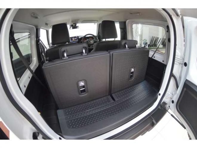 ジムニーXC 4WD　ワンオーナー車4WDターボ横滑り防止装置セーフティサポート搭載アイドリングストップ横滑り防止装置クルーズコントロール11インチディスプレイオーディオハイビームアシストLEDライト 660