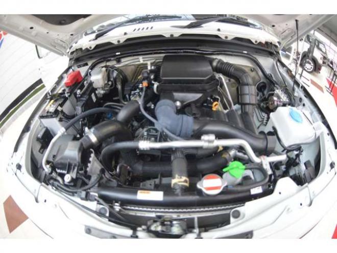 ジムニーXC 4WD　ワンオーナー車4WDターボ横滑り防止装置セーフティサポート搭載アイドリングストップ横滑り防止装置クルーズコントロール11インチディスプレイオーディオハイビームアシストLEDライト 660