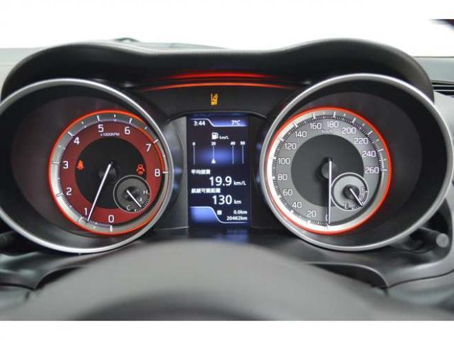 スイフトスポーツ 1.4　ワンオーナー車6速マニュアルFFターボセーフティサポート搭載ハイビームアシストLEDアダプティブクルーズコントロール横滑り防止装置ETCマッドフラップCDシートヒーター後退時ブレーキサポート 4WD 1400