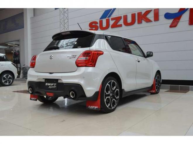 スイフトスポーツ 1.4　ワンオーナー車6速マニュアルFFターボセーフティサポート搭載ハイビームアシストLEDアダプティブクルーズコントロール横滑り防止装置ETCマッドフラップCDシートヒーター後退時ブレーキサポート 4WD 1400