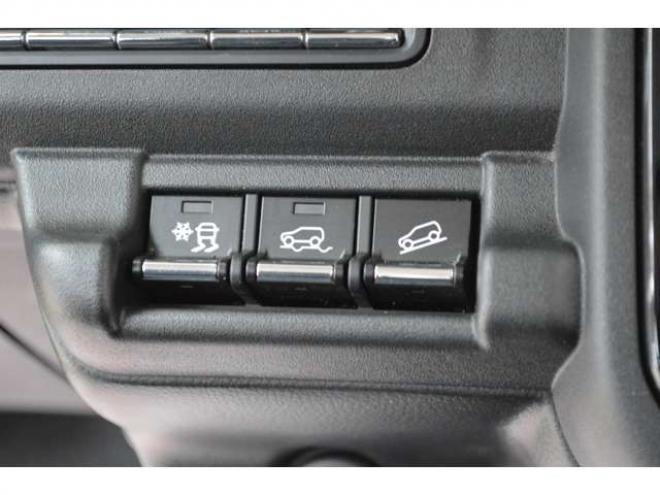 ハスラーJスタイル 4WD　ワンオーナー特別仕様車ハイブリッド4WDセーフティサポート搭載アイドリングストップ全方位モニター付9インチナビTVバックカメラハイビームアシストLEDライト 660