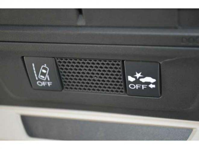 インプレッサスポーツ 2.0 i-S アイサイト 4WD　ワンオーナー車アイサイト4WDアイドリングストップ8インチ純正ナビTVバックカメラETCパワーシートLEDライトアダプティブクルーズコントロール18インチアルミパーキングセンサー 2000
