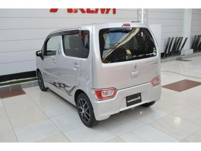 ワゴンRFA 4WD　ワンオーナー車F5速マニュアル4WD横滑り防止装置ハイビームアシストCDシートヒーター社外アルミホイルキーレスエントリー 660