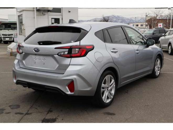 インプレッサハッチバック 2.0 ST 4WD　11.6インチディスプレイナビ　マルチビューカメラ　ETC　シートヒーター　電動パーキングブレーキ　パドルシフト 2000