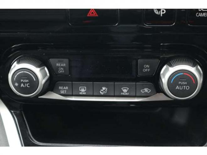 セレナ2.0 ハイウェイスター 4WD　純正フルセグナビ　アラウンドビューカメラ　両側電動スライドドア　ハンズフリーオートスライドドア　インテリジェントパーキングアシスト　クルーズコントロール 2000