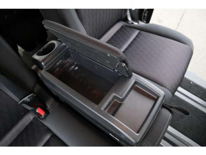 セレナ2.0 ハイウェイスター 4WD　純正フルセグナビ　アラウンドビューカメラ　両側電動スライドドア　ハンズフリーオートスライドドア　インテリジェントパーキングアシスト　クルーズコントロール 2000