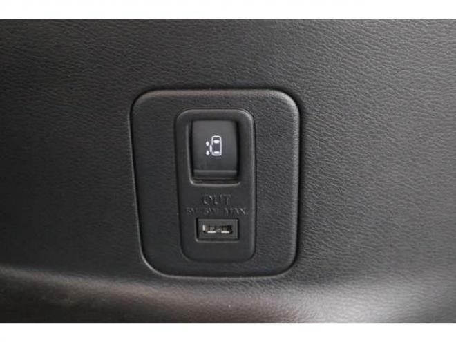 セレナ2.0 ハイウェイスター 4WD　純正フルセグナビ　アラウンドビューカメラ　両側電動スライドドア　ハンズフリーオートスライドドア　インテリジェントパーキングアシスト　クルーズコントロール 2000