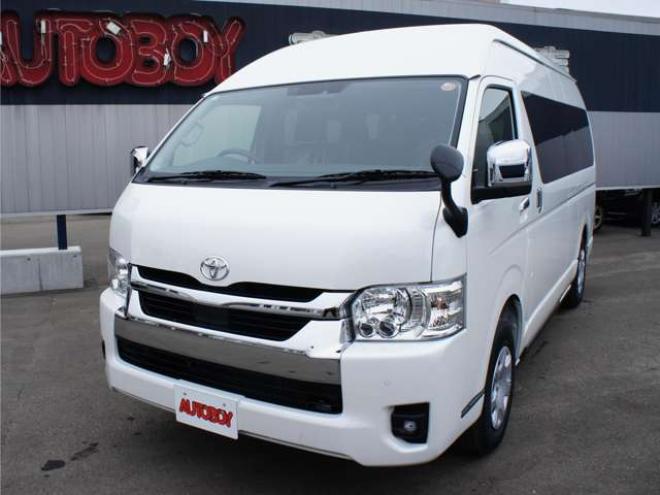 ハイエース2.7 グランドキャビン 4WD　令和7年11月登録　登録済未使用車 走行6キロ　パノラミックビューモニター デジタルインナーミラー　LEDヘッドランプ　LEDフォグランプ　ホワイトパールクリスタルシャイン　メーカー保証付 登録済未使用車 2700