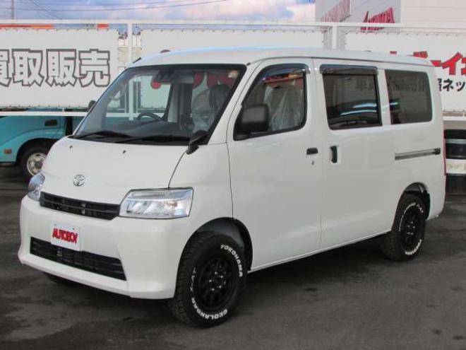 タウンエースバン1.5 GL 4WD　登録済未使用車/スマートアシスト/LEDヘッドライト/ベッドキット/MAD CROSS14インチホイール+ジオランダーX-AT/キーレス/アイドリングストップ/ディスプレイオーディオ 登録済未使用車 1500