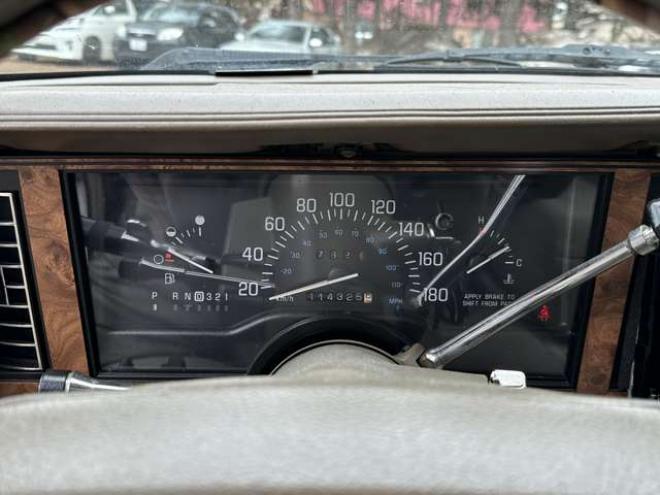 ビュイックリーガルワゴン エステート　社外ナビ　ドラレコ　AW　キーレス 正規輸入車 2WD 3100