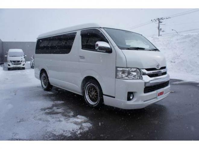 ハイエース2.7 GL ロング ミドルルーフ 4WD　ワンオーナー　ケンウッド9インチナビTV　Bカメラ　フリップダウンモニター　ワークエクストラップ17インチAW　415コブラフロントスポイラー　ベッドキット　LEDヘッドライト　スマキー　AC100V 2700