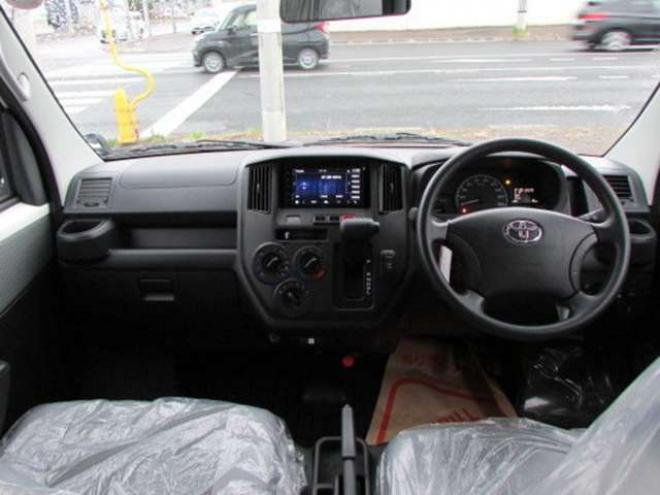 タウンエースバン1.5 GL 4WD　登録済未使用車/スマートアシスト/LEDヘッドライト/ベッドキット/MAD CROSS14インチホイール+ジオランダーX-AT/キーレス/アイドリングストップ/ディスプレイオーディオ 登録済未使用車 1500