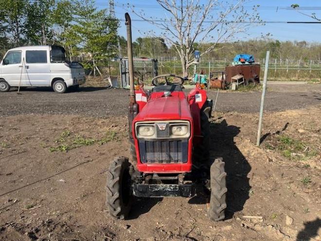 トラクターヤンマー4WDトラクターYM160D 4WD