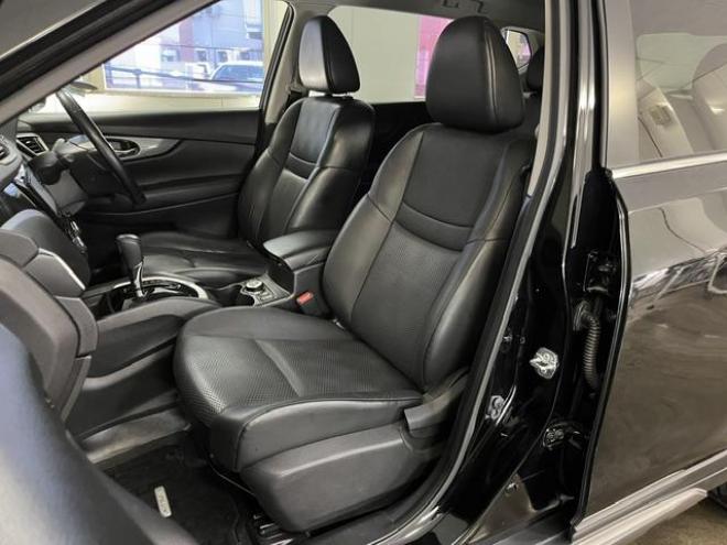 エクストレイル２０Ｘ　エクストリーマーＸ　エマージェンシーブレーキＰＫＧ　本州仕入　禁煙車　寒冷地仕様　エマージェンシーブレーキ　純正１７インチＡＷ　社外１７ＡＷ＋スタッドレスタイヤ付　ケンウッドナビ　フルセグ地デジ　ＤＶＤ再生　Ｂｌｕｅｔｏｏｔｈ対応　バックカメラ　ＥＴＣ 4WD 2000 5Dr