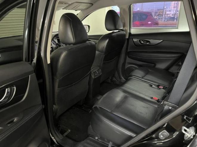 エクストレイル２０Ｘ　エクストリーマーＸ　エマージェンシーブレーキＰＫＧ　本州仕入　禁煙車　寒冷地仕様　エマージェンシーブレーキ　純正１７インチＡＷ　社外１７ＡＷ＋スタッドレスタイヤ付　ケンウッドナビ　フルセグ地デジ　ＤＶＤ再生　Ｂｌｕｅｔｏｏｔｈ対応　バックカメラ　ＥＴＣ 4WD 2000 5Dr