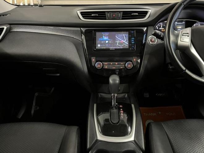 エクストレイル２０Ｘ　エクストリーマーＸ　エマージェンシーブレーキＰＫＧ　本州仕入　禁煙車　寒冷地仕様　エマージェンシーブレーキ　純正１７インチＡＷ　社外１７ＡＷ＋スタッドレスタイヤ付　ケンウッドナビ　フルセグ地デジ　ＤＶＤ再生　Ｂｌｕｅｔｏｏｔｈ対応　バックカメラ　ＥＴＣ 4WD 2000 5Dr