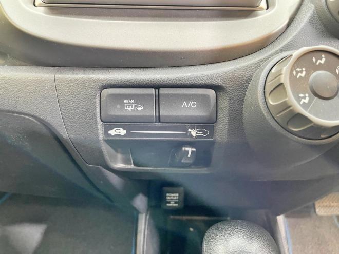 フィット1.3G 4WD 5年保証 ナビTV Bカメ 自社認証工場 車検整備2年付 修復歴無 寒冷地仕様 禁煙
