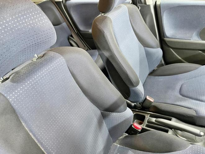 フィット1.3G 4WD 5年保証 ナビTV Bカメ 自社認証工場 車検整備2年付 修復歴無 寒冷地仕様 禁煙