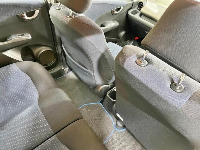 フィット1.3G 4WD 5年保証 ナビTV Bカメ 自社認証工場 車検整備2年付 修復歴無 寒冷地仕様 禁煙