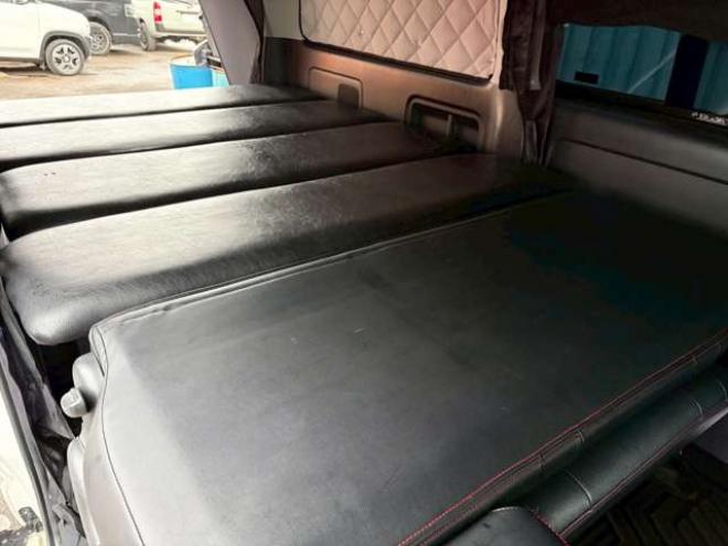 ハイエースバン3.0 スーパーGL ロング ディーゼルターボ 4WD　社外ナビ　地デジ　バックカメラ　ベットキット　ETC　記録簿　パワステ　パワーウィンドウ　エアコン　キーレスエントリー　盗難防止装置　ABS 3000