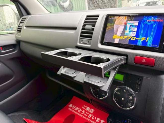 ハイエースバン3.0 スーパーGL ロング ディーゼルターボ 4WD　社外ナビ　地デジ　バックカメラ　ベットキット　ETC　記録簿　パワステ　パワーウィンドウ　エアコン　キーレスエントリー　盗難防止装置　ABS 3000