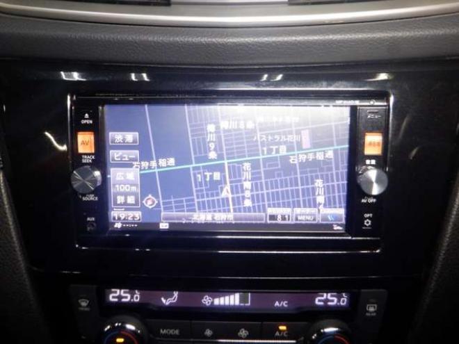 エクストレイル2.0 20X エマージェンシーブレーキパッケージ 2列車 4WD　ナビ・TV・Bluetooth・Bカメラ・LEDヘッド・プッシュスタート・LEDヘッドライト・エマブレ・クリアランスソナー・前席シートヒーター・レーンキープ 2000