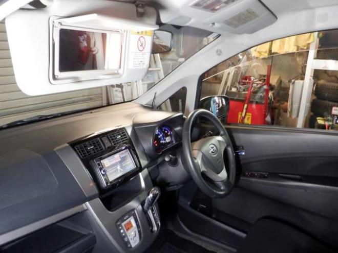 ステラカスタムR スマートアシスト 4WD　4WD　ナビ　TV　バックカメラ　USB接続　エンスタ　衝突軽減ブレーキ　アイドリングストップ　LEDヘッドライト　フォグランプ　ドアバイザー　スマートキー　プッシュスタート 660