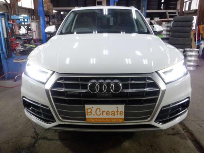 アウディQ5 2.0 TFSI クワトロ スポーツ ラグジュアリーパッケージ 4WD　茶革・ナビ・TV・B/T・F/S/Bカメラ・マトリクスLED・ヴァーチャルコックピット・電動リアゲート・シートヒーター・ACC・パワーシート・ETC・エアサス 正規輸入車 2000