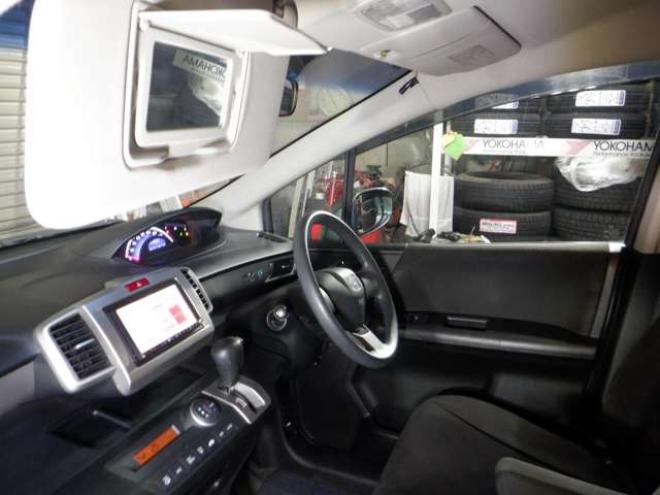 フリード1.5 G ジャストセレクション 4WD　本州仕入・ナビ・TV・B/T・Bカメラ・パワスラ・ワイパーデアイサー・ミラーヒーター・HID・ETC 1500