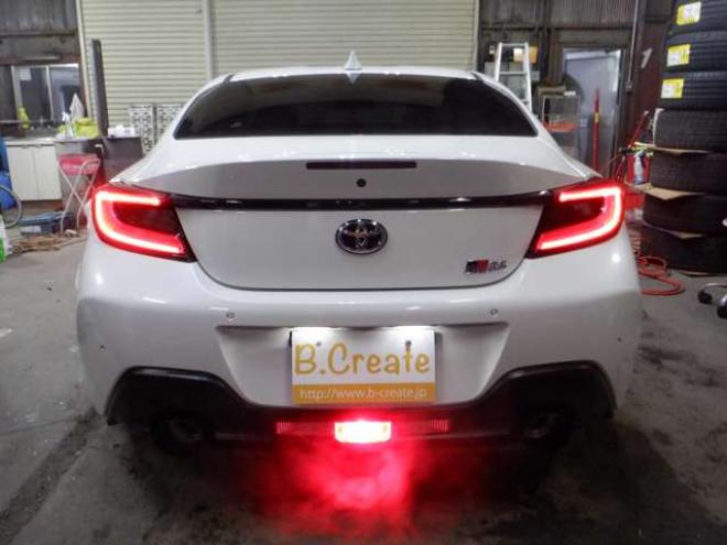 86GR86  2.4 RZ　ナビ・TV・B/T・Bカメラ・HKS車高調・SARDマフラー・LEDヘッドライト・ハーフレザー・シートヒーター・衝突軽減・ブラインドスポット・クルコン・レーンキープ・オートマチックハイビーム・クリアランスソナー 2WD 2400