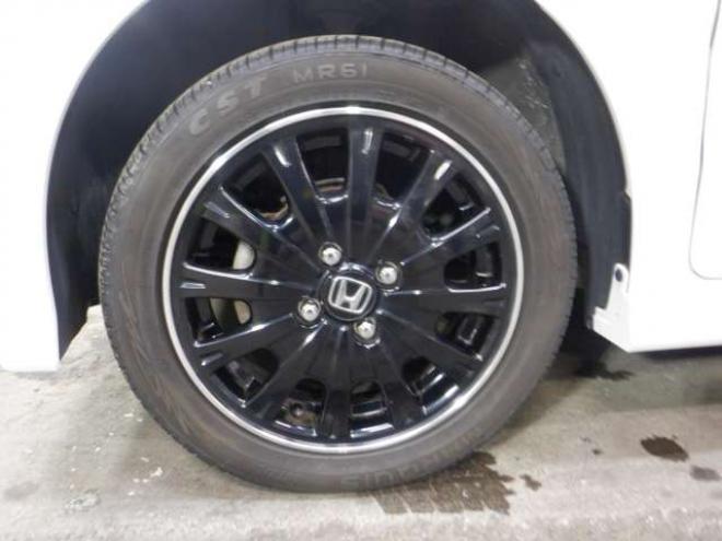 N-BOXカスタムG ターボ Lパッケージ 2トーンカラースタイル 4WD　本州仕入・後期型・ナビ・TV・Bカメラ・B/T・両側電動・クルコン・スマートキー・プッシュスタート・ターボ・HID・ベンチシート・フォグランプ・パドルシフト・前席シートヒーター・純正AW 660