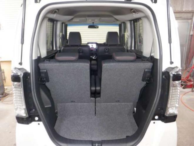 N-BOXカスタムG ターボ Lパッケージ 2トーンカラースタイル 4WD　本州仕入・後期型・ナビ・TV・Bカメラ・B/T・両側電動・クルコン・スマートキー・プッシュスタート・ターボ・HID・ベンチシート・フォグランプ・パドルシフト・前席シートヒーター・純正AW 660