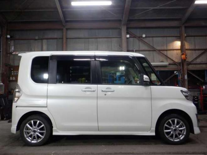 タントカスタム X SA 4WD　ナビ・TV・バックカメラ・B/T・LEDヘッドライト・パワスラ・プッシュスタート・スマートキー・スマアシ・ETC・純正エンスタ・フォグランプ・アイドリングストップ・オートエアコン・オートライト・リアサンシェード 660