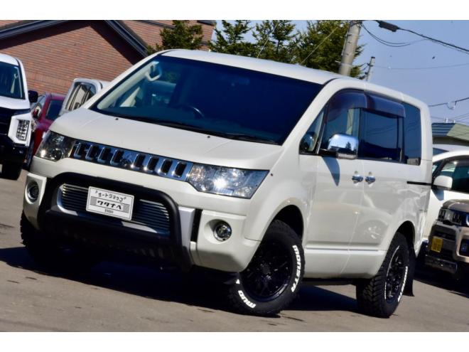 デリカD:5　4WD　Dプレミアム　本州仕入　ワンオーナー　新品タイヤ／１６インチアルミ　社外電動ステップ（両側）　パワーバックドア　ロックフォードサウンド